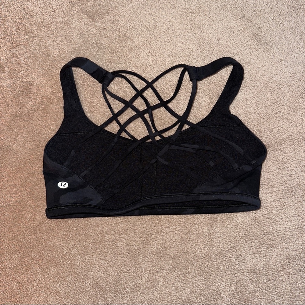 Lululemon free to be bra dark Camo size 4